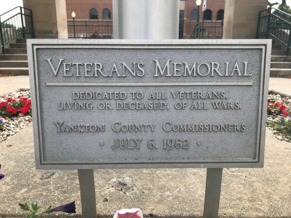 YANKTON COUNTY VETERANS MEMORIAL PLAQUE