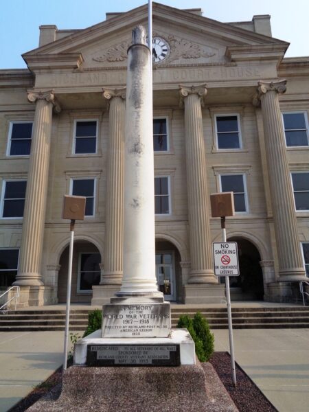 IN MEMORY OF THE WORLD WAR VETERANS MEMORIAL