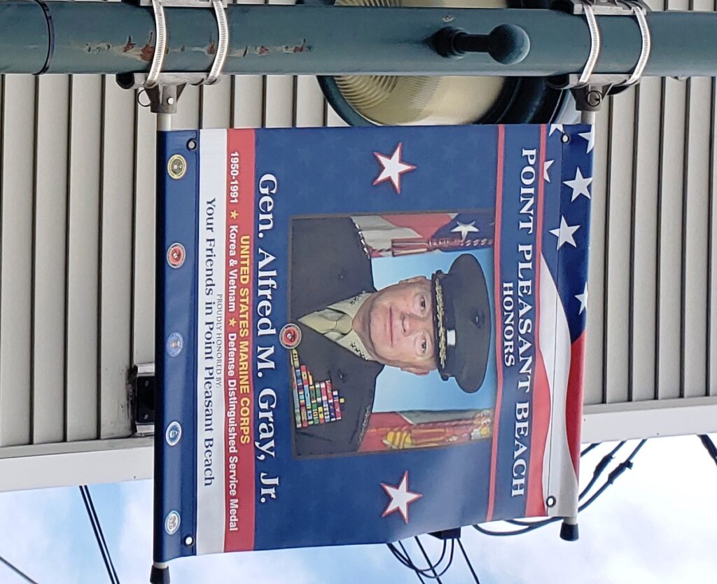 GEN. ALFRED M. GRAY, JR. WAR MEMORIAL BANNER