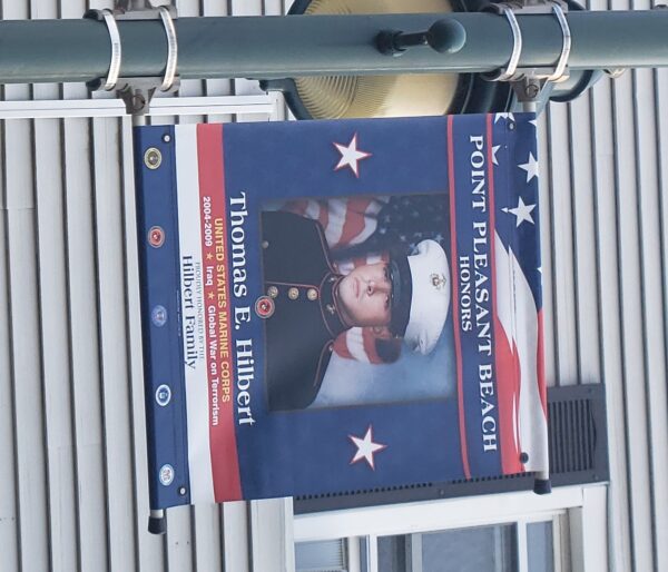 THOMAS E. HILBERT WAR MEMORIAL BANNER