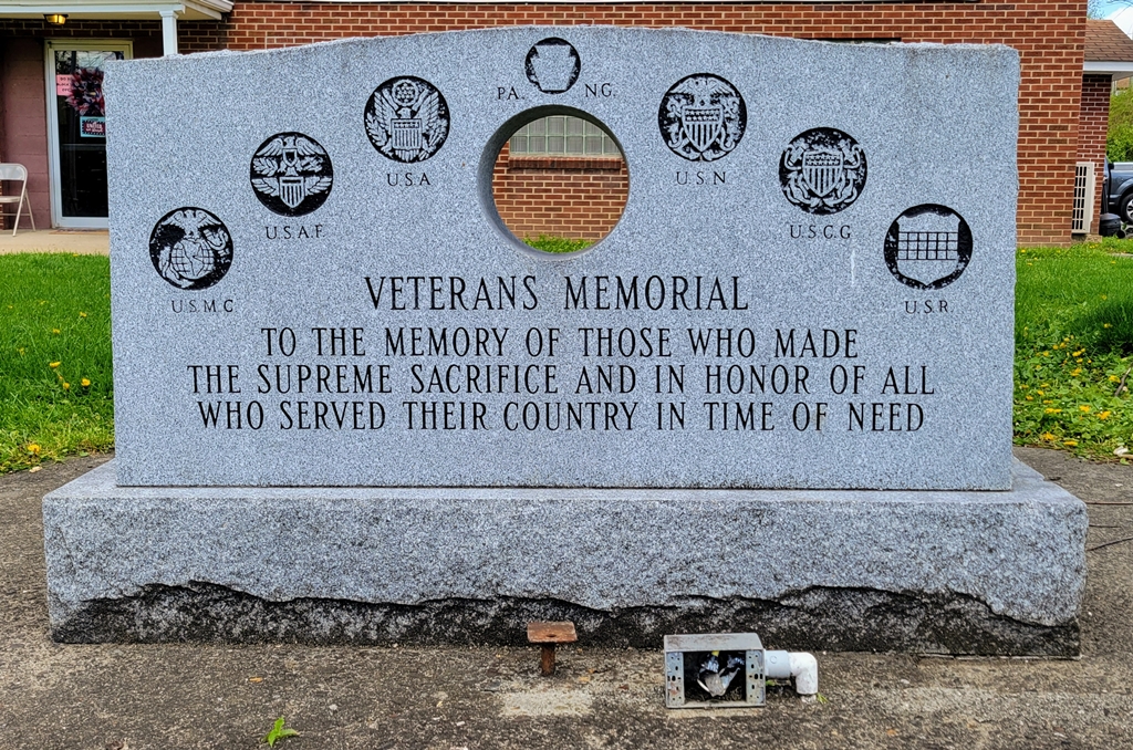 WAYNESBURG SUPREME SACRIFICE VETERANS MEMORIAL