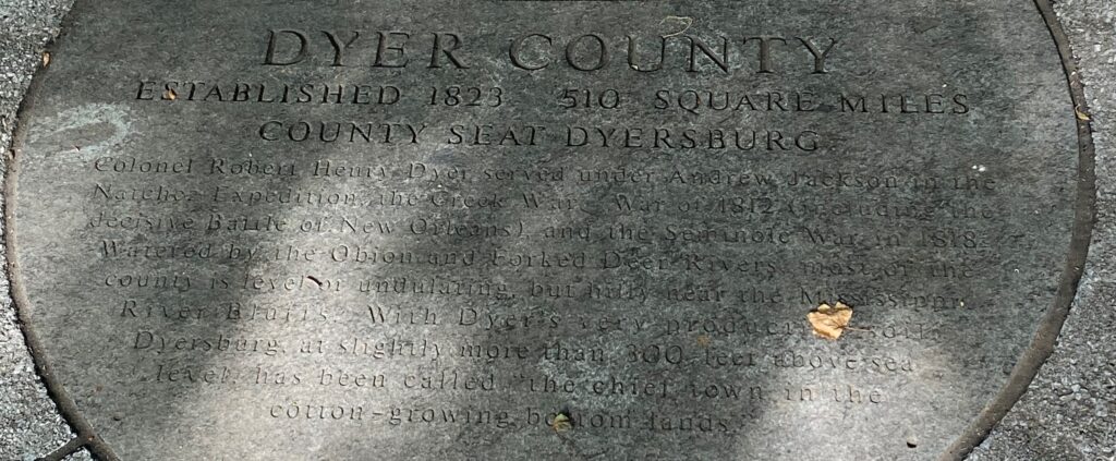 DYER COUNTY WAR MEMORIAL MEDALLION
