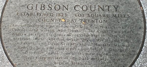 GIBSON COUNTY WAR MEMORIAL MEDALLION