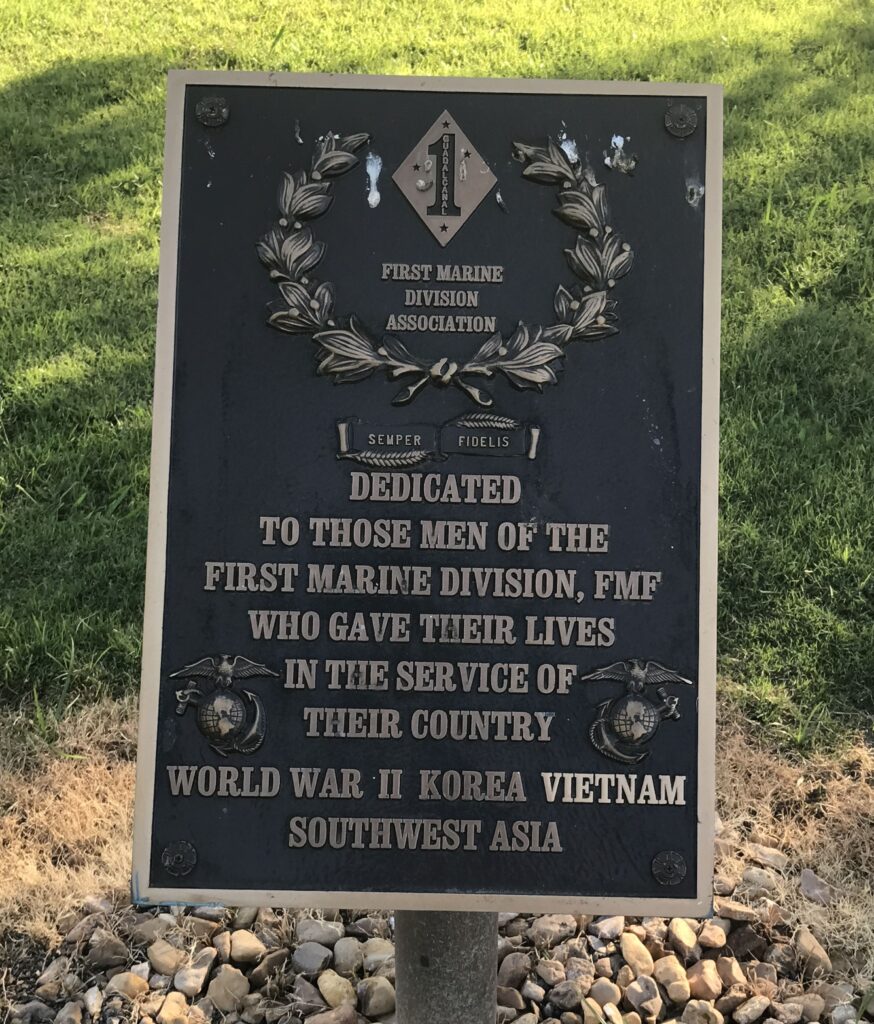 FIRST MARINE DIVISION, FMF WAR MEMORIAL PLAQUE