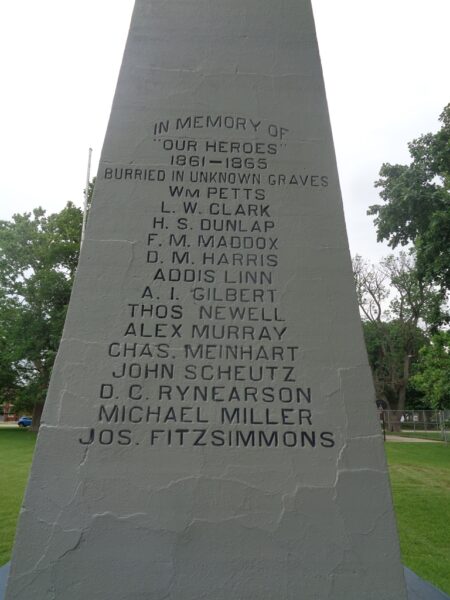 TROY GROVE UNKNOWN GRAVES CIVIL WAR MEMORIAL CLOSE-UP