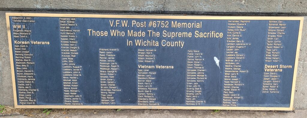 V,F,W, POST #6752 SUPREME SACRIFICE MEMORIAL PLAQUE