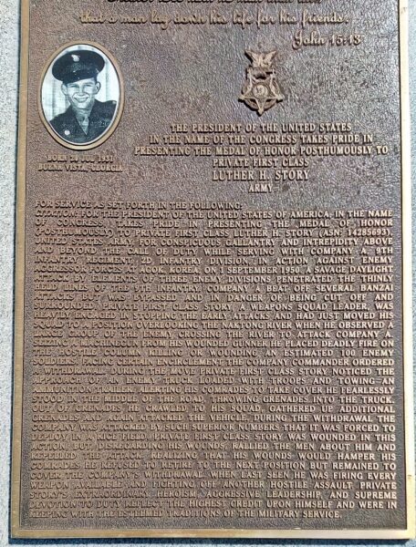 PRIVATE FIRST CLASS LUTHER H. STORY MEDAL OF HONOR MEMORIAL PLAQUE