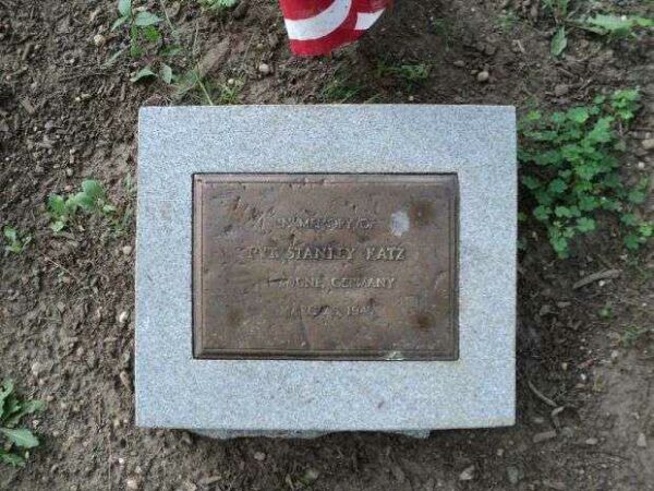 PVT. STANLEY KATZ MEMORIAL TREE PLAQUE