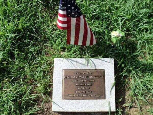 PFC. MORTIMER H. HERCHICK MEMORIAL TREE PLAQUE