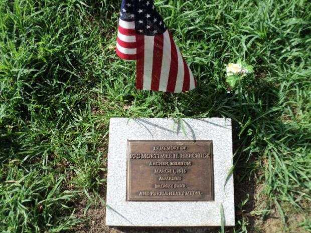 PFC. MORTIMER H. HERCHICK MEMORIAL TREE PLAQUE