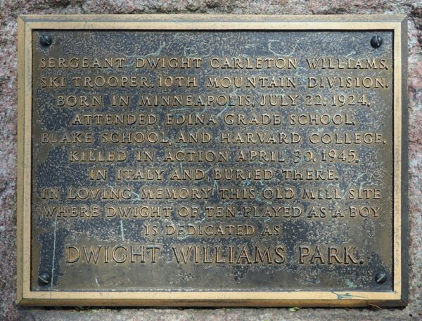 DWIGHT WILLIAMS PARK MEMORIAL PLAQUE