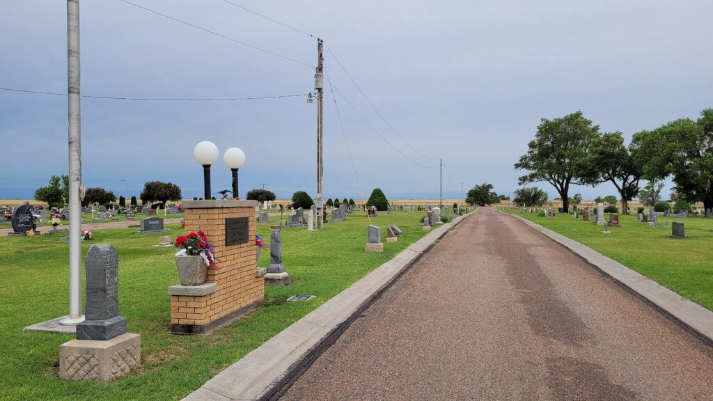 HUGOTON VETERANS OF ALL WARS MEMORIAL