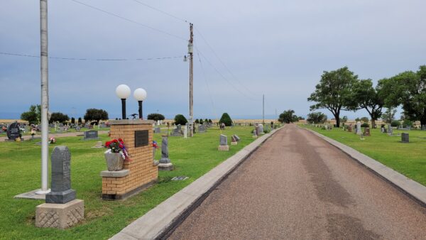 HUGOTON VETERANS OF ALL WARS MEMORIAL