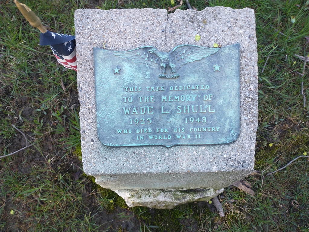 WADE L. SHULL WAR MEMORIAL TREE PLAQUE