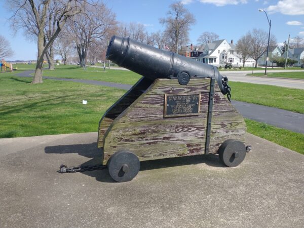BATTLE OF LAKE ERIE GUN MEMORIAL