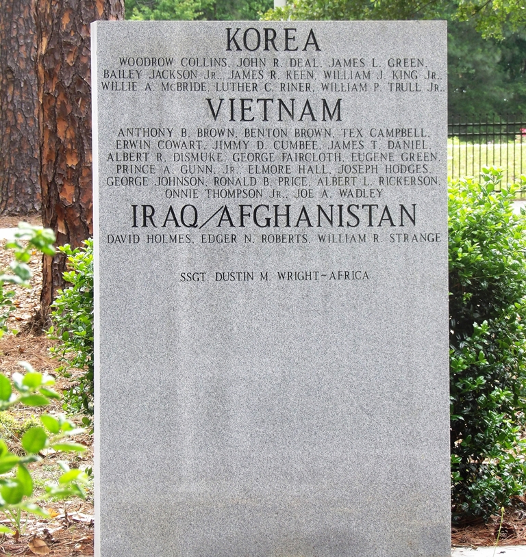 SWAINSBORO WAR VETERANS MEMORIAL STONE E