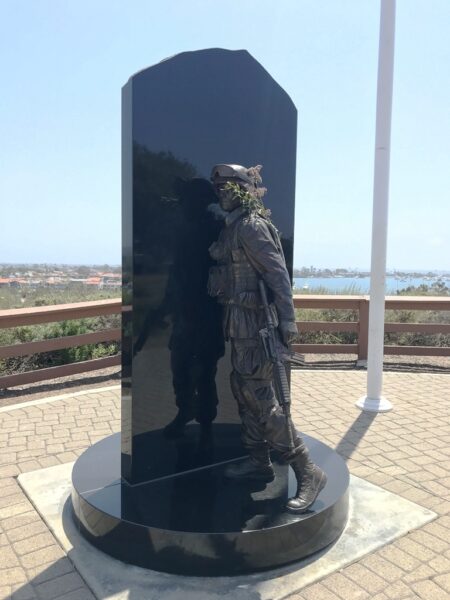 1ST BATTALION, 1ST MARINES, 1ST MARINE DIVISION WAR MEMORIAL FRONT