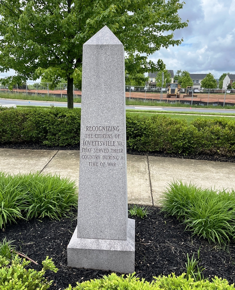 LOVETTSVILLE, VA WAR VETERANS MEMORIAL