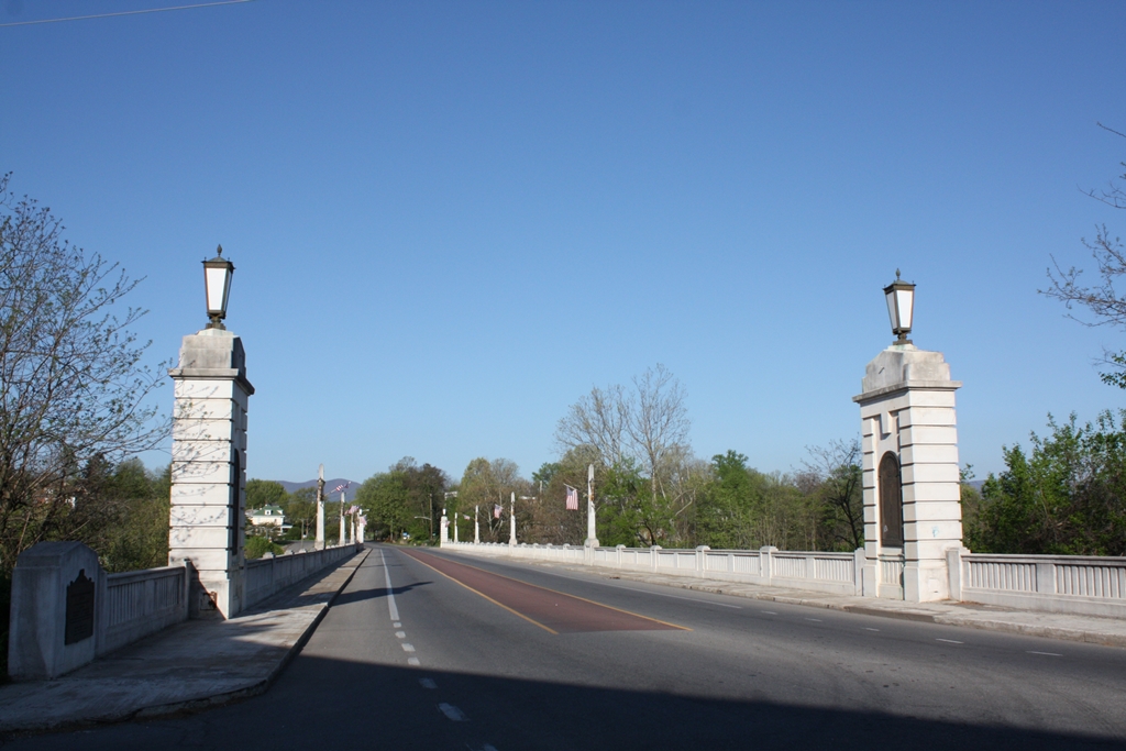 ROANOKE MEMORIAL BRIDGE