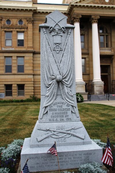 IN MEMORY OF THE UNION SOLDIERS & MARINES MEMORIAL
