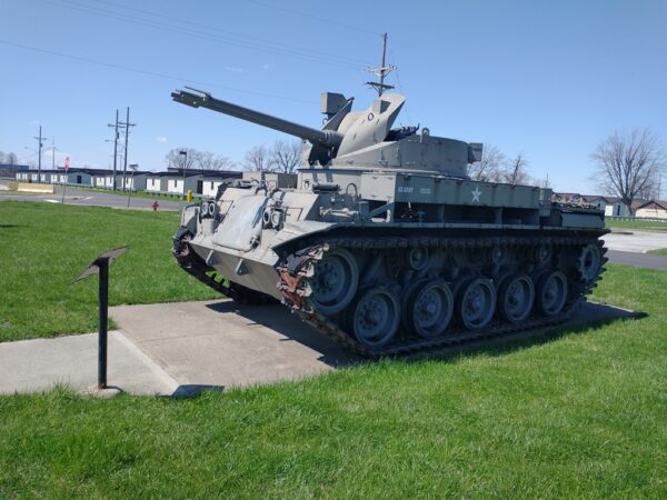 M42 DUSTER WAR MEMORIAL