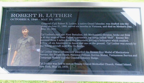 ROBERT B. LUTHER WAR MEMORIAL PLAQUE
