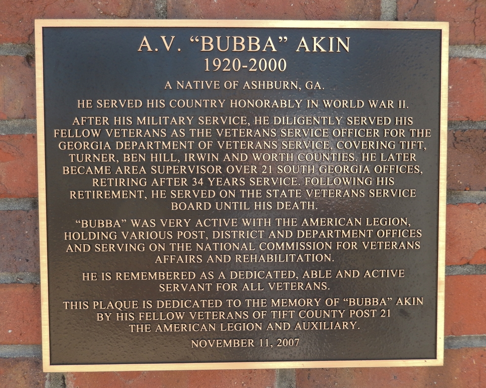 A.V. “BUBBA” AKIN 1920-2000 WAR MEMORIAL PLAQUE