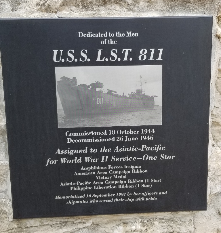 U.S.S. L.S.T. 811 WAR MEMORIAL PLAQUE