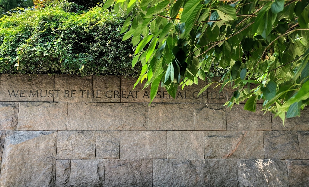 I HATE WAR MEMORIAL STONE B