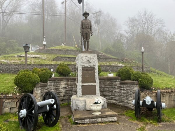 BRIDGEPORT, OHIO WAR VETERANS MEMORIAL