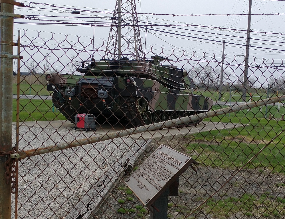 M1E1 ABRAMS MAIN BATTLE TANK MEMORIAL
