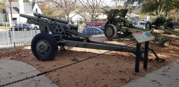 U.S. 105MM HOWITZER M2A1 WAR MEMORIAL