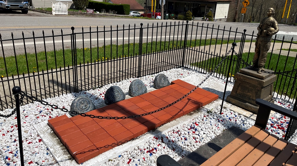 WEST LIBERTY FEMALE SOLDIER MEMORIAL