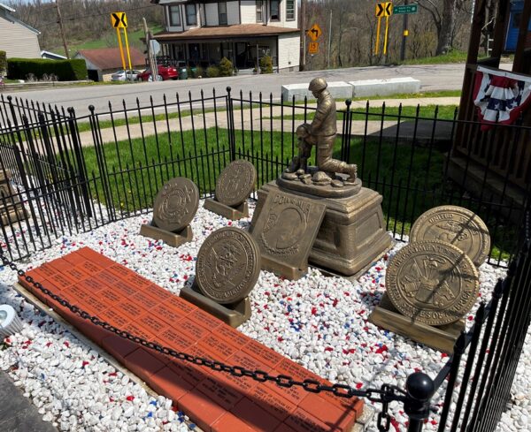 WEST LIBERTY POW MIA MEMORIAL BATTLEFIELD CROSS WITH STATUE