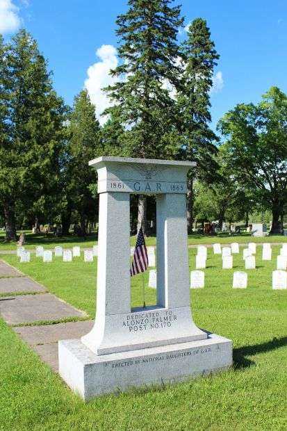 ALONZO PALMER POST NO. 170 G.A.R. CIVIL WAR MEMORIAL