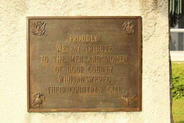 DOOR COUNTY VETERANS MEMORIAL PLAQUE