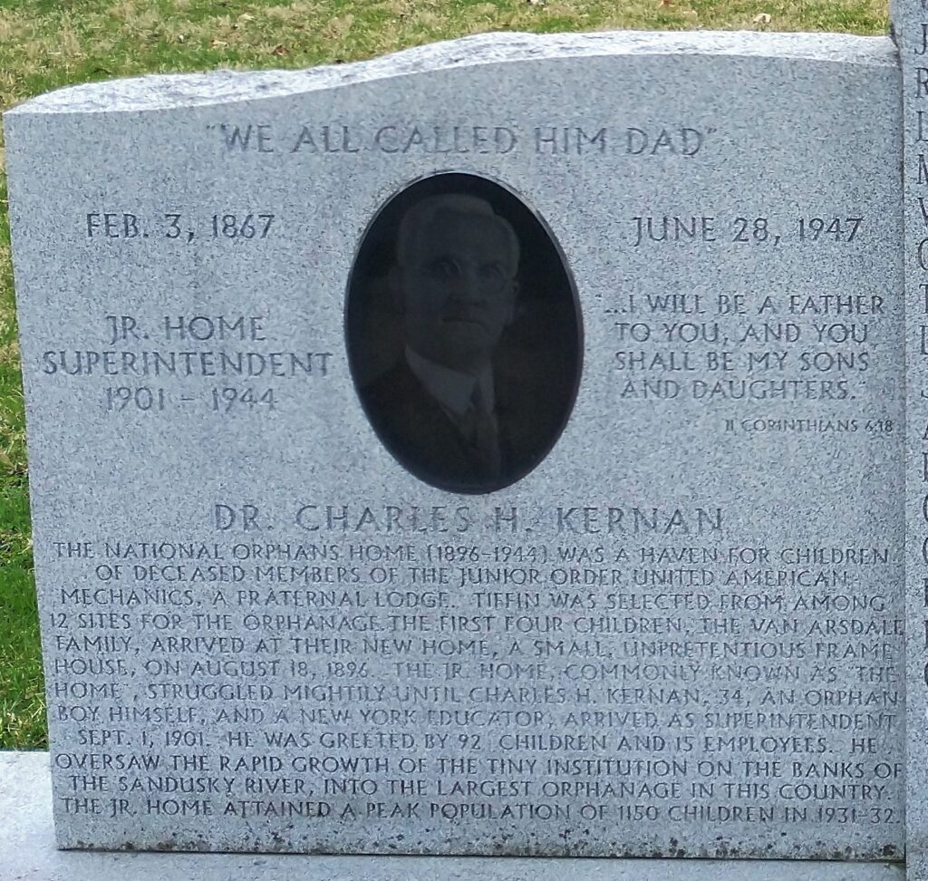 JUNIOR HOME ALUMNI SUPREME SACRIFICE MEMORIAL LEFT STONE