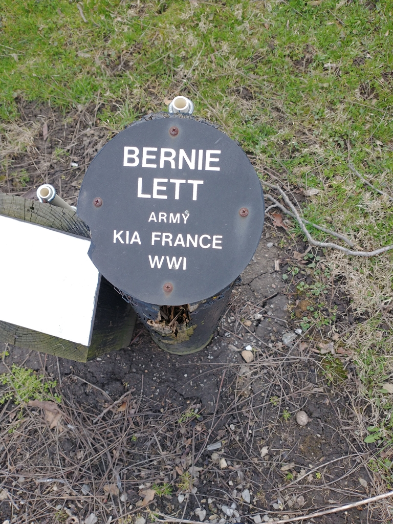 BERNIE LETT WAR MEMORIAL BOLLARD