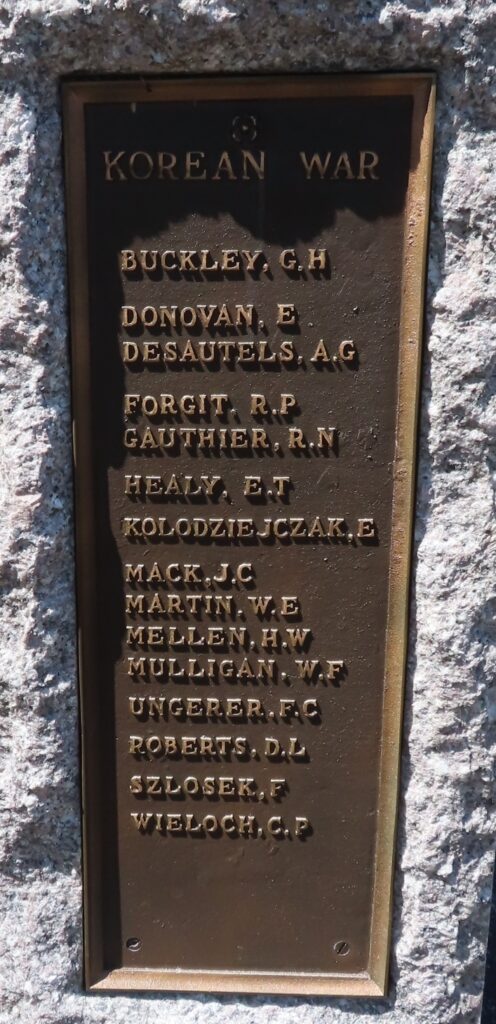 QUINEBAUG HONOR ROLL WORLD WAR 2 MEMORIAL PLAQUE C