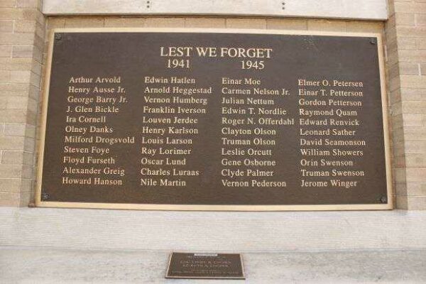 STOUGHTON WORLD WAR II MEMORIAL PLAQUE