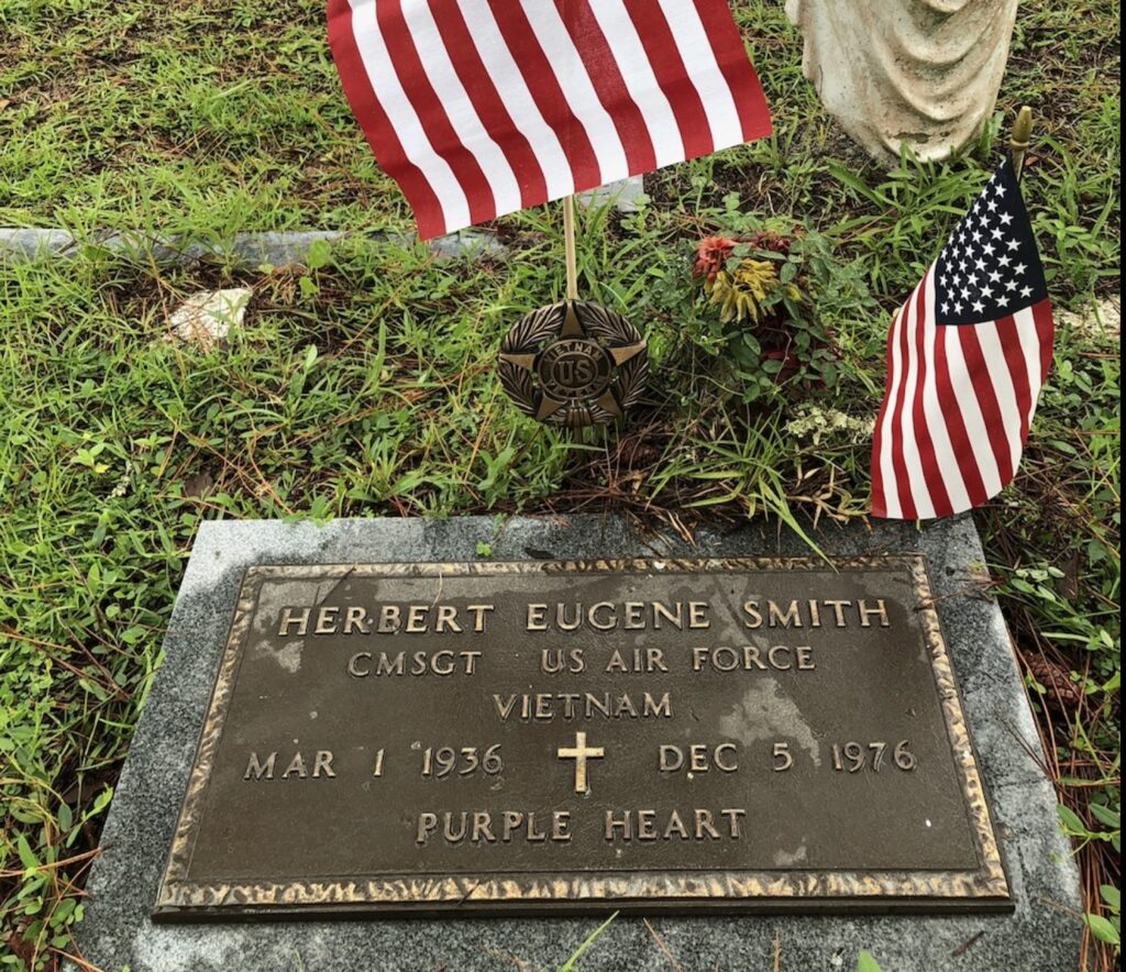 HERBERT EUGENE SMITH WAR MEMORIAL PLAQUE