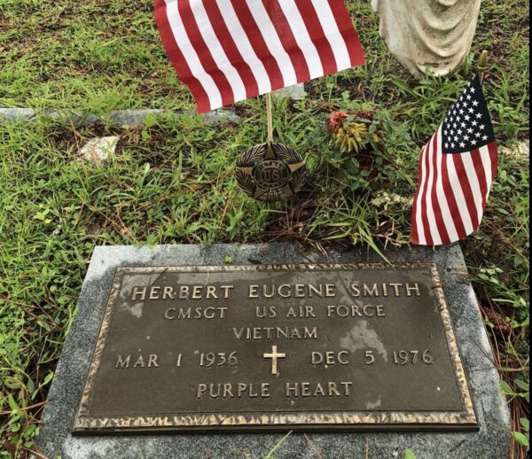 HERBERT EUGENE SMITH WAR MEMORIAL PLAQUE