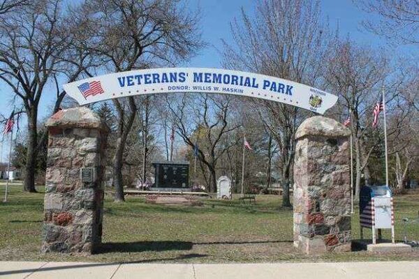 PARDEEVILLE VETERANS MEMORIAL PARK