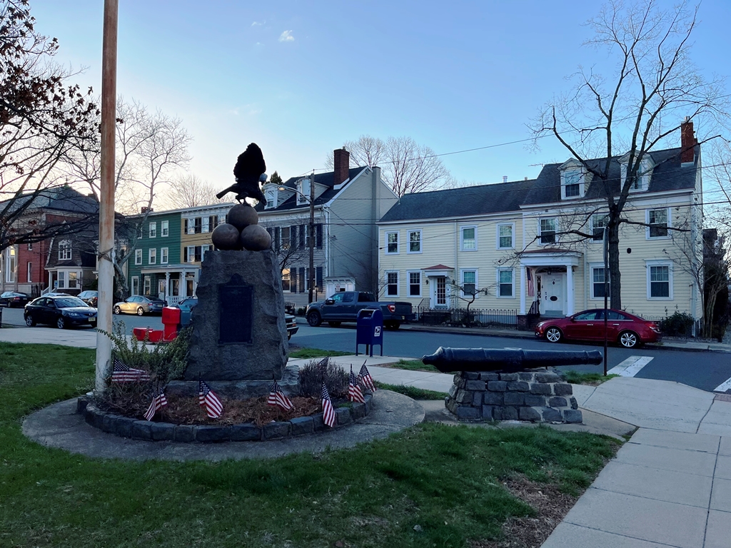 BORDENTOWN SUPREME SACRIFICE IN WORLD WAR I AND WORLD WAR II MEMORIAL