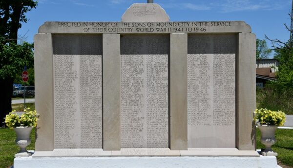 MOUND CITY WORLD WAR II MEMORIAL