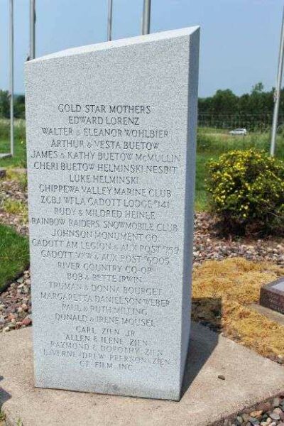 WISCONSIN VETERANS TRIBUTE GOLD STAR MOTHERS MEMORIAL