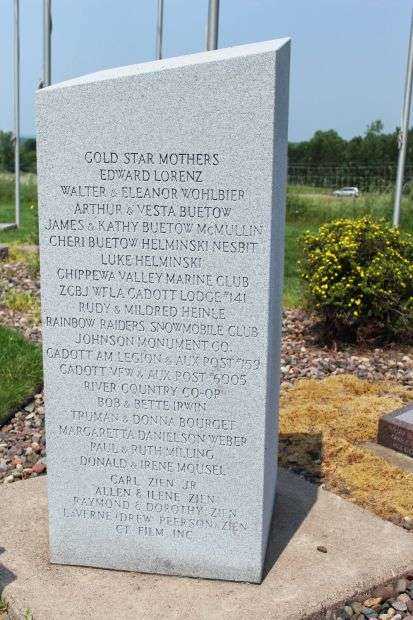 WISCONSIN VETERANS TRIBUTE GOLD STAR MOTHERS MEMORIAL