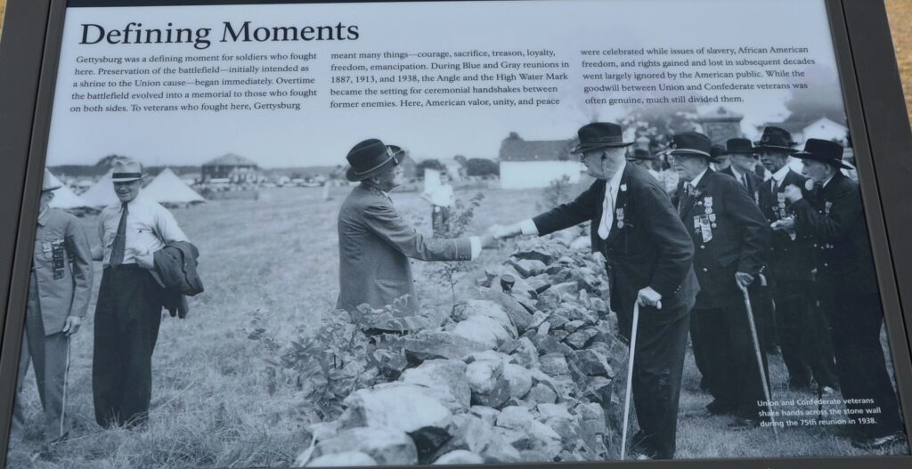DEFINING MOMENTS WAR MEMORIAL PANEL