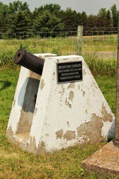 WISCONSIN VETERANS TRIBUTE MOUNTAIN CANNON MEMORIAL