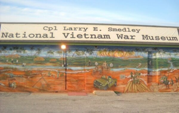 CPL LARRY E SMEDLEY NATIONAL VIETNAM WAR MUSEUM MURAL